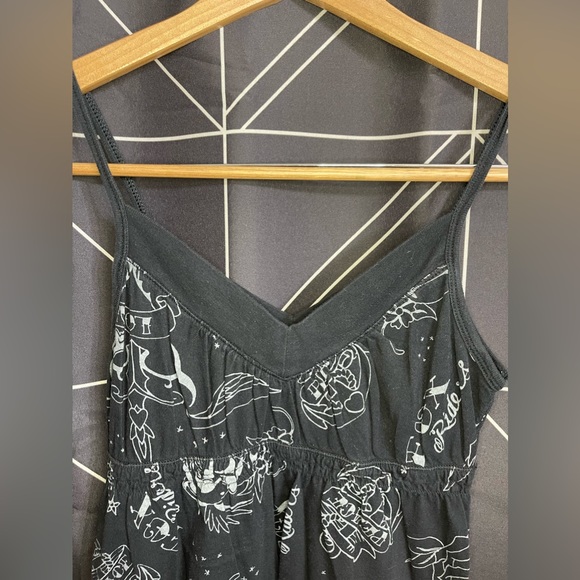 Vintage 2009 Fox Dress Tattoo design, Small - Picture 2 of 6